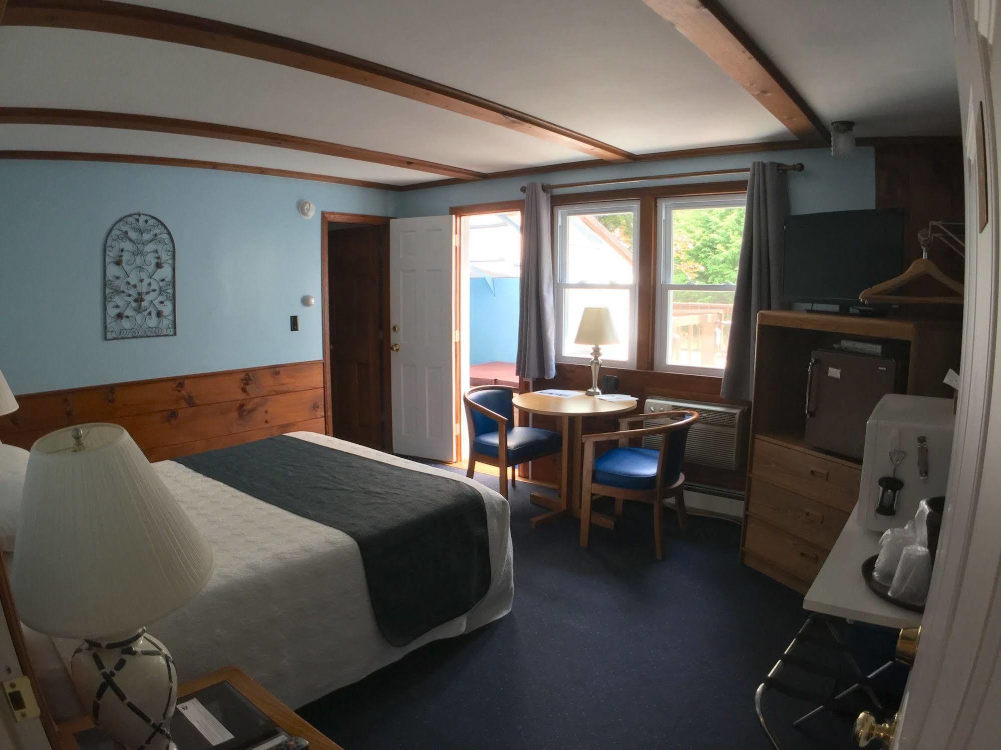 Bay Top Motel Weirs Beach Ngoại thất bức ảnh